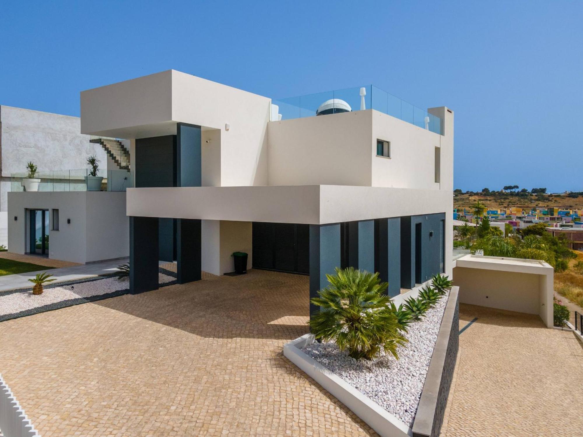 Amendoeiras By Hellovacations Villa
